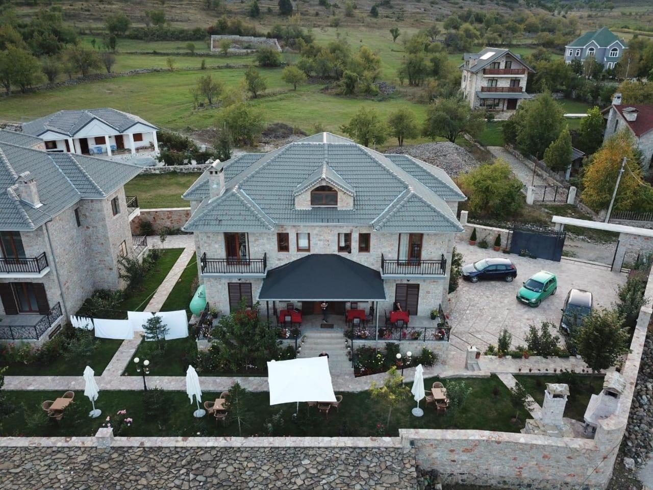 Vila Panorama Voskopoje Hotel Екстериор снимка