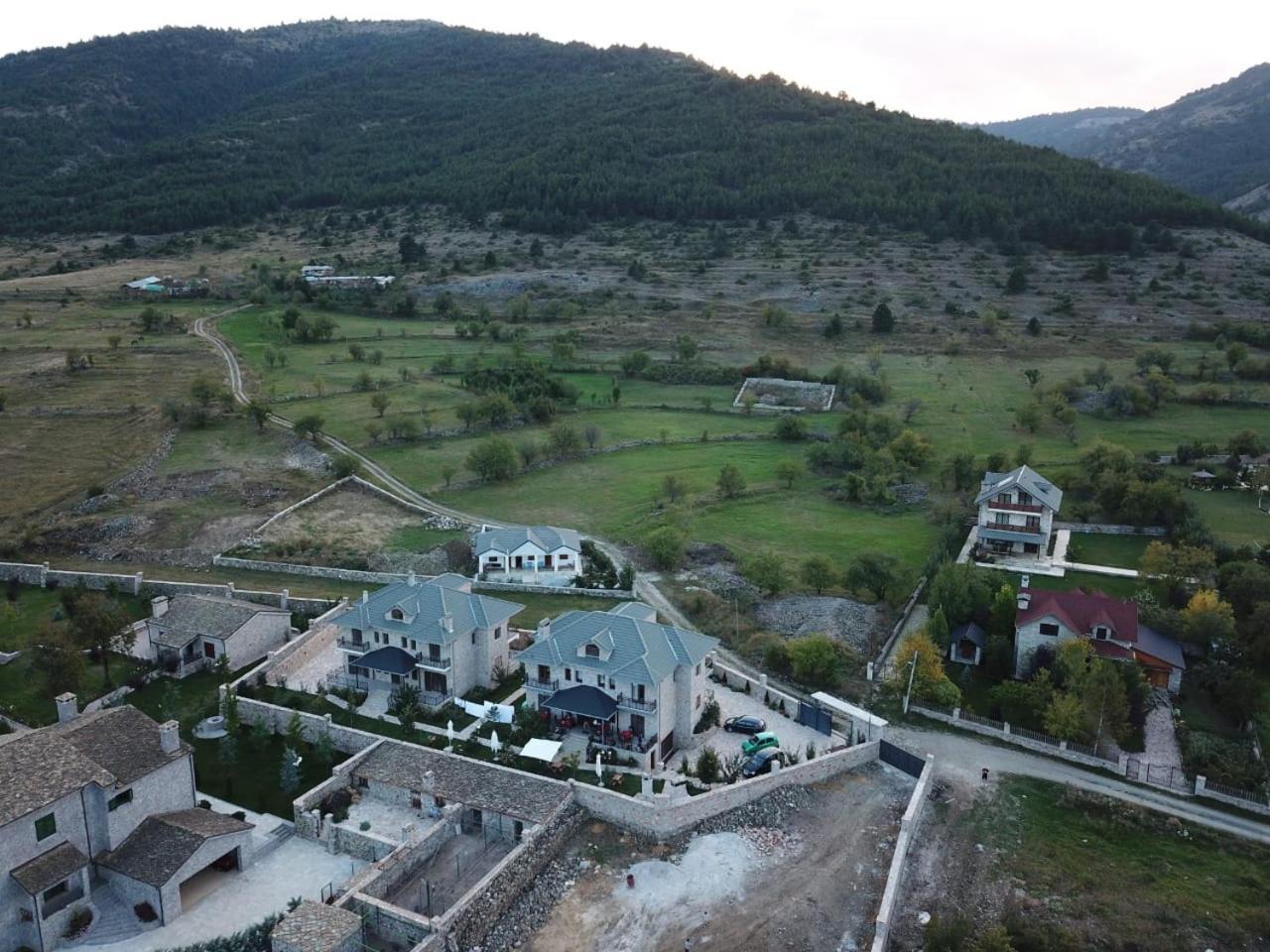 Vila Panorama Voskopoje Hotel Екстериор снимка